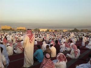 عدد من البدون خلال الصلاة﻿