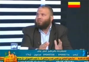 بالفيديو.. شيخ "سلفي": سنذبح كل من يخرج يوم 24 أغسطس لتخريب البلاد.. وشقيق الظواهري: الديموقراطية كفر ودخول الإسلاميين الانتخابات غير جائز شرعاً! 