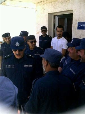  ويهنئ ضباط وافراد خفر السواحل بعيد الفطر﻿