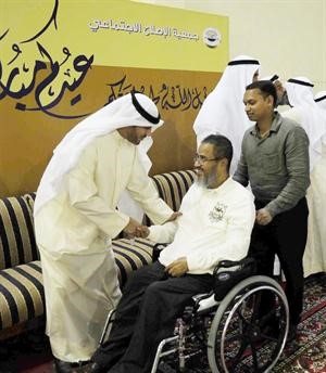 مبادرة بالتهنئة
