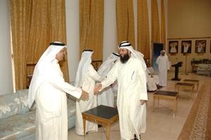 علام الكندري مهنئا موظفي الامانة العامة
