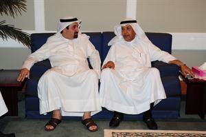 الوكيلان المساعدان حسين المنصور ومحمد بن نخي

