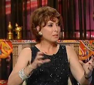 بالفيديو: أنوشكا تكشف حقيقة زواجها من حبيب العادلي