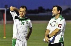 مدرب العربي جوزيه روماو مع البرازيلي غاغا﻿