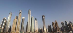 كاتب سعودي يواجه انتقادات واسعة لاتهامه سعوديات بممارسة الدعارة في دبي