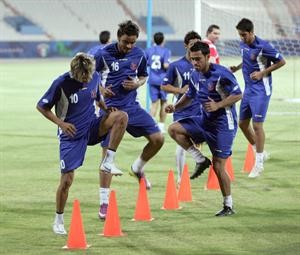 الكويت بدا مرحلة الاعداد الاخيرة في دبي﻿