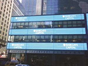 التحقيق في صفقة إنقاذ مصرف باركليز البريطاني بأموال قطرية وعربية مقدارها 11 مليار إسترليني