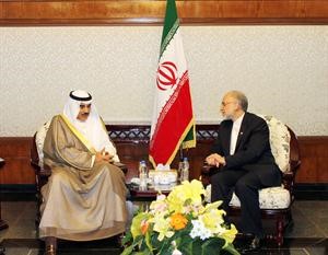 وزير الخارجية الشيخ صباح الخالد خلال اجتماعه مع نظيره الايراني علي صالحي