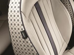 سيارة «MINI Cooper S Avenue».. طراز محدود يفيض بروعة الشرق الأوسط
