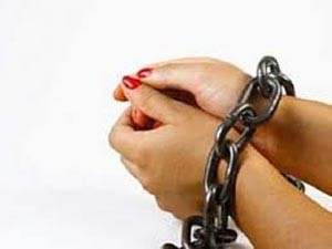 توقيف أميركية 4 مرات خلال 26 ساعة!