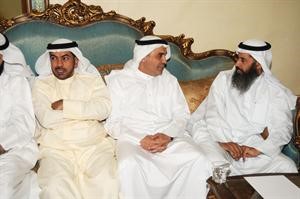 علي الدقباسي مع دعبدالله الطريجي ونايف المرداس﻿