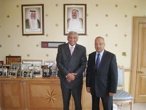 سفيرنا لدى بريطانيا خالد الدويسان مستقبلا يوسف العميري