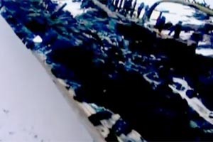 بالفيديو.. إعصار "إسحاق" يخرج سفينة تاريخية من القرن الـ 19 من قاع البحر