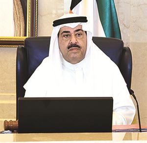 الشيخ احمد الحمود مترئسا جلسة مجلس الوزراء امس﻿