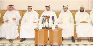 عبدالعزيز السمحان متحدثا خلال افتتاح ديوانية اتحاد الجمعيات التعاونية
