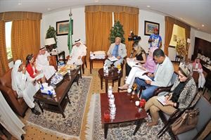 السفير السعودي خلال المؤتمر الصحافي هاني الشمري