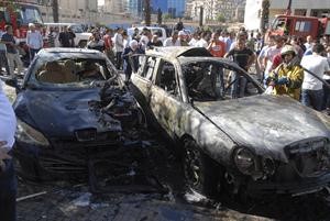 جانب من الدمار الذي خلفه تفجير المزة