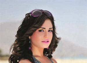 منة فضالي