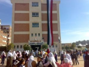في الصباح «مدرسة» والمساء «أعمال منافية للآداب»