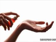 عطر المرأة ينبه 3000 خلية عصبية في مخ الرجل