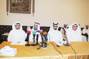 دفاضل صفر مع الحضور خلال اللقاء	 قاسم باشا﻿