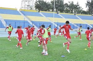 لاعبو الازرق خلال تدريبهم في اوزبكستان﻿