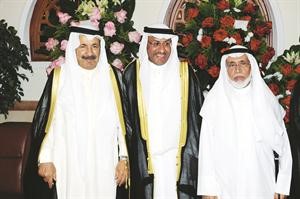 المستشارون راشد الحماد وضرار العسعوسي وغازي السمار