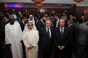 السفير المصري عبدالكريم سليمان والسفير العراقي محمد بحر العلوم بين الحضور