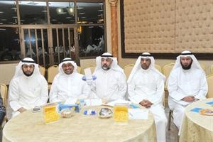 متعب العتيبي مع الحضور في اللقاء	 متين غوزال﻿