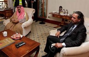 الشيخ مشعل الاحمد والشيخ احمد الفهد﻿