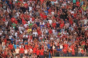 جماهير لبنانية خلال مباراة لبنان وايران الثلاثاء الماضي