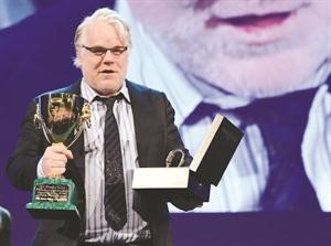 ساعات ريفيرسو من جيجر ـ لوكولتر في حفل توزيع الجوائز في مهرجان البندقية السينمائي الـ 69
