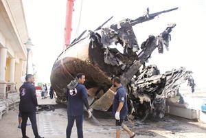 روح المرح بين اعضاء الفريق خلال العمل﻿