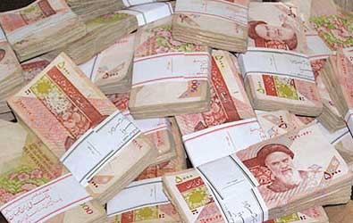 إيران تدرس إصلاحات لاحتواء أزمة تراجع قيمة الريال 