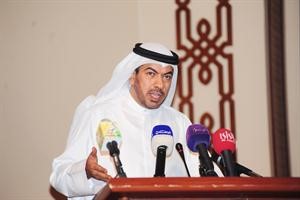 علي الدقباسي متحدثا﻿