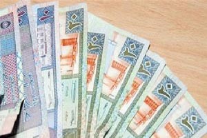 مجهولان استبدلا إطارات رباعية الدفع مجاناً وسلبا عامل الإطارات 850 ديناراً