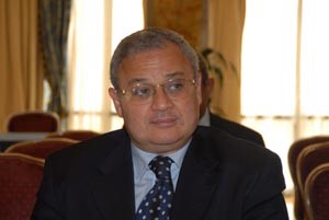 هشام زعزوع