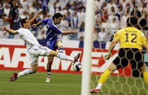 ياسر القحطاني يريد استعادة مستواه بتسجيل الاهداف للهلال
