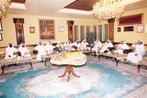 المشاركون في الندوة﻿