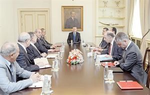 رئيس الحكومة التركية رجب طيب اردوغان مستقبلا وفد مجلس العلاقات العربية والدولية برئاسة النائب السابق ﻿﻿في مجلس الامة محمد الصقر﻿