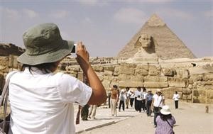 زعزوع: الحكومة المصرية لا تألو جهداً لإنعاش القطاع السياحي