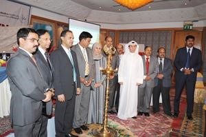 المحيسن وساتيش ميهتا وموضي المطيري وجايا بالا وفيشن سريم وسي جي سوريش خلال المؤتمر 	قاسم باشا﻿