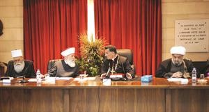 رؤساء الطوائف الاسلامية والمسيحية خلال القمة الروحية في بكركي امس محمود الطويل