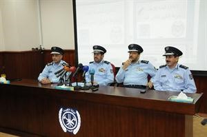 اللواء يوسف الانصاري متوسطا نواب المدير العام العمداء خالد التركيت وخالد المكراد وخالد الزيد