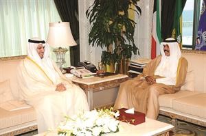 سمو ولي العهد الشيخ نواف الاحمد مستقبلا دمحمد الهاشل