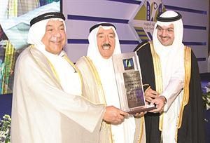 صاحب السمو الامير الشيخ صباح الاحمد وصاحب السمو الملكي الامير تركي بن طلال يكرمان قتيبة الغانم﻿