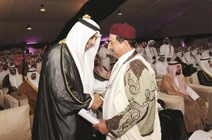 الشيخ محمد العبدالله مرحبا برئيس الوفد الليبي