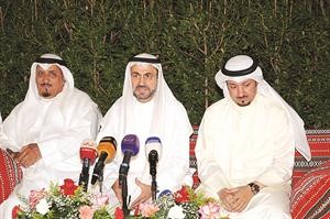 د فاضل صفر متحدثا خلال الملتقى