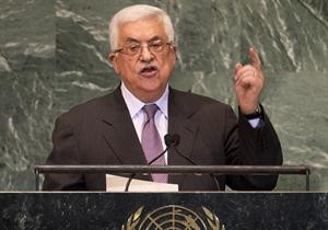 الرئيس الفلسطيني محمود عباس متحدثا امام الجمعية العامة امس﻿
