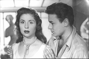 احمد رمزي مع الفنانة صباح في فيلم سلم على الحبايب